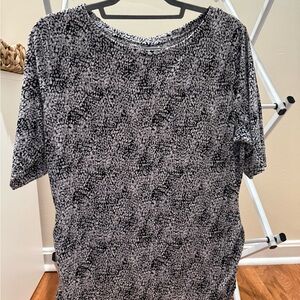 Covington Black and White Patterned Short Sleeve Top